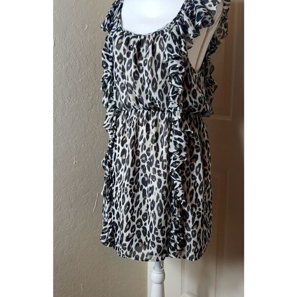 Charlotte Russe Dresses & Skirts - C Russe leopard ruffled dress M
